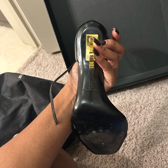 YSL Monogram Heels - Picture 4 of 6